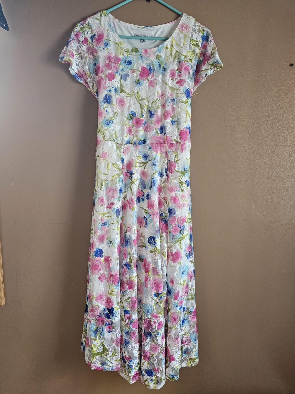 Floral Scoop Neck Maxi Dress